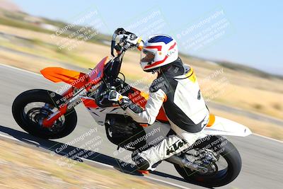 media/Oct-15-2023-TrackXperience (Sun) [[85198ff50b]]/Group 2/session 4 turn 3/